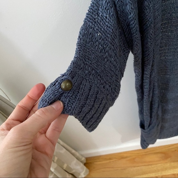 Cardigan - Picture 3 of 4